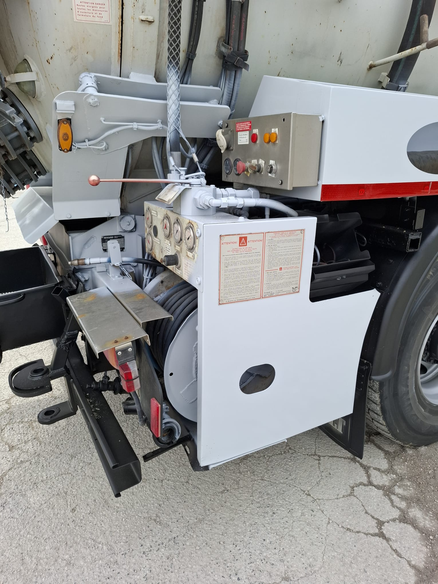 WhatsApp Image 2025-05-26 at 22.22.45 (1)